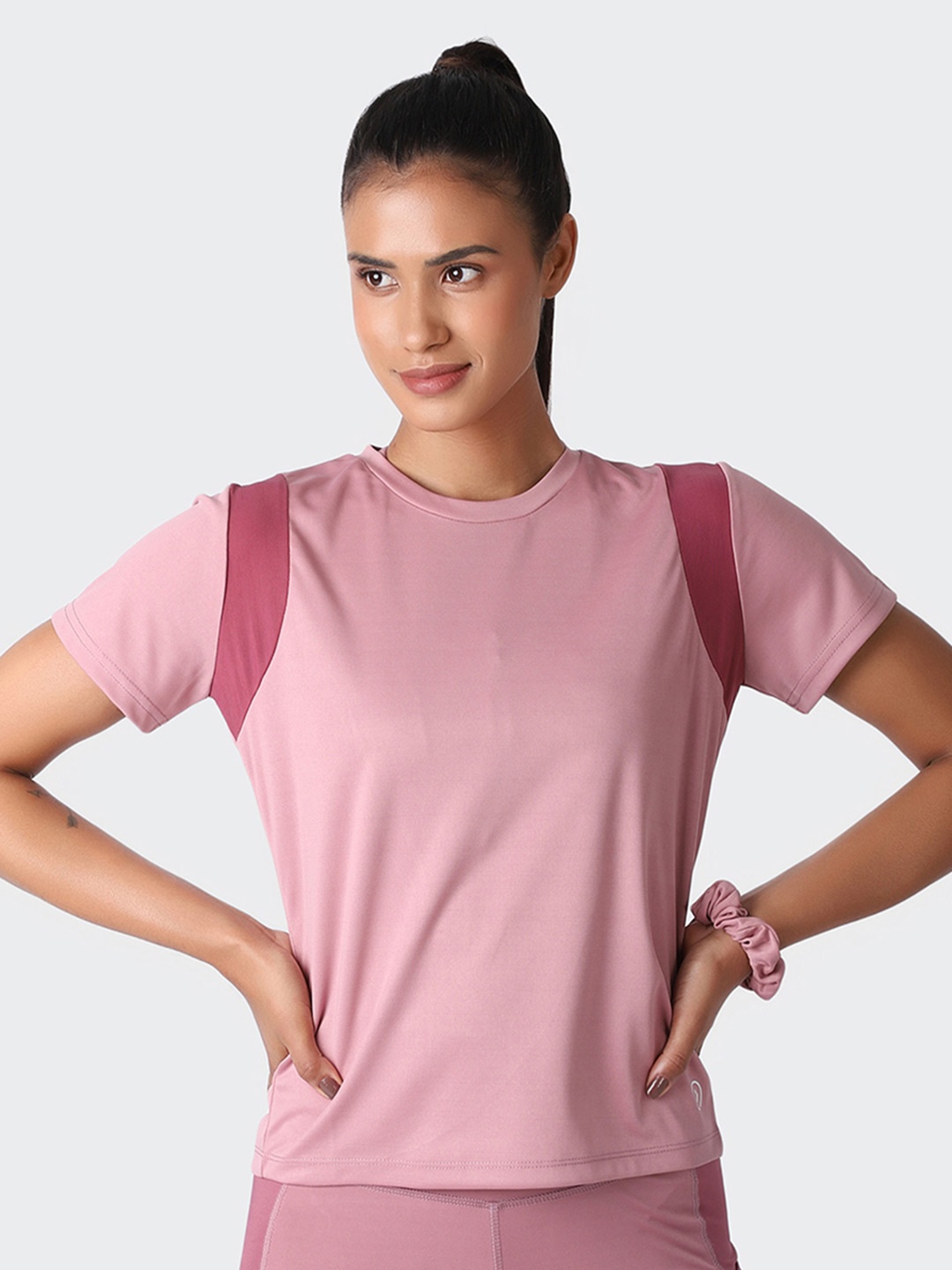 

KICA Women Mauve Solid Panels For Ventilation Top