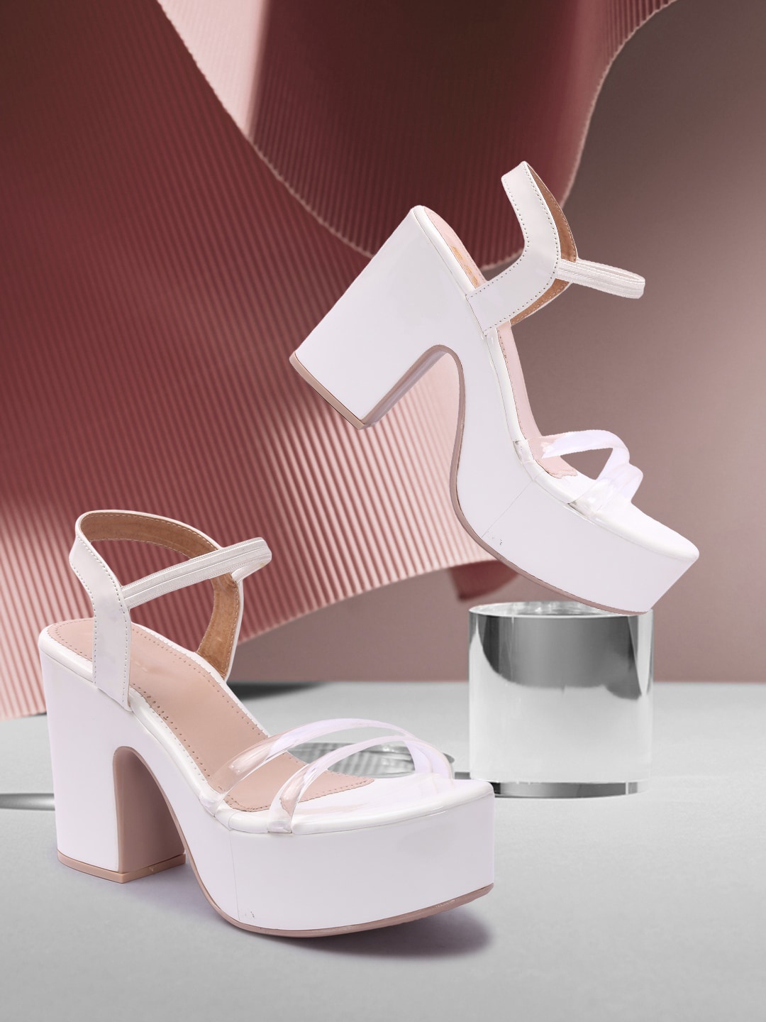 

TWIN TOES White High-Top Block Pumps