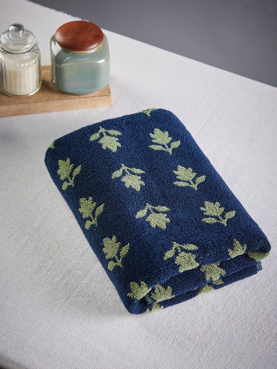 

Fabindia Navy Blue & Green Printed 570 GSM Cotton Bath Towel