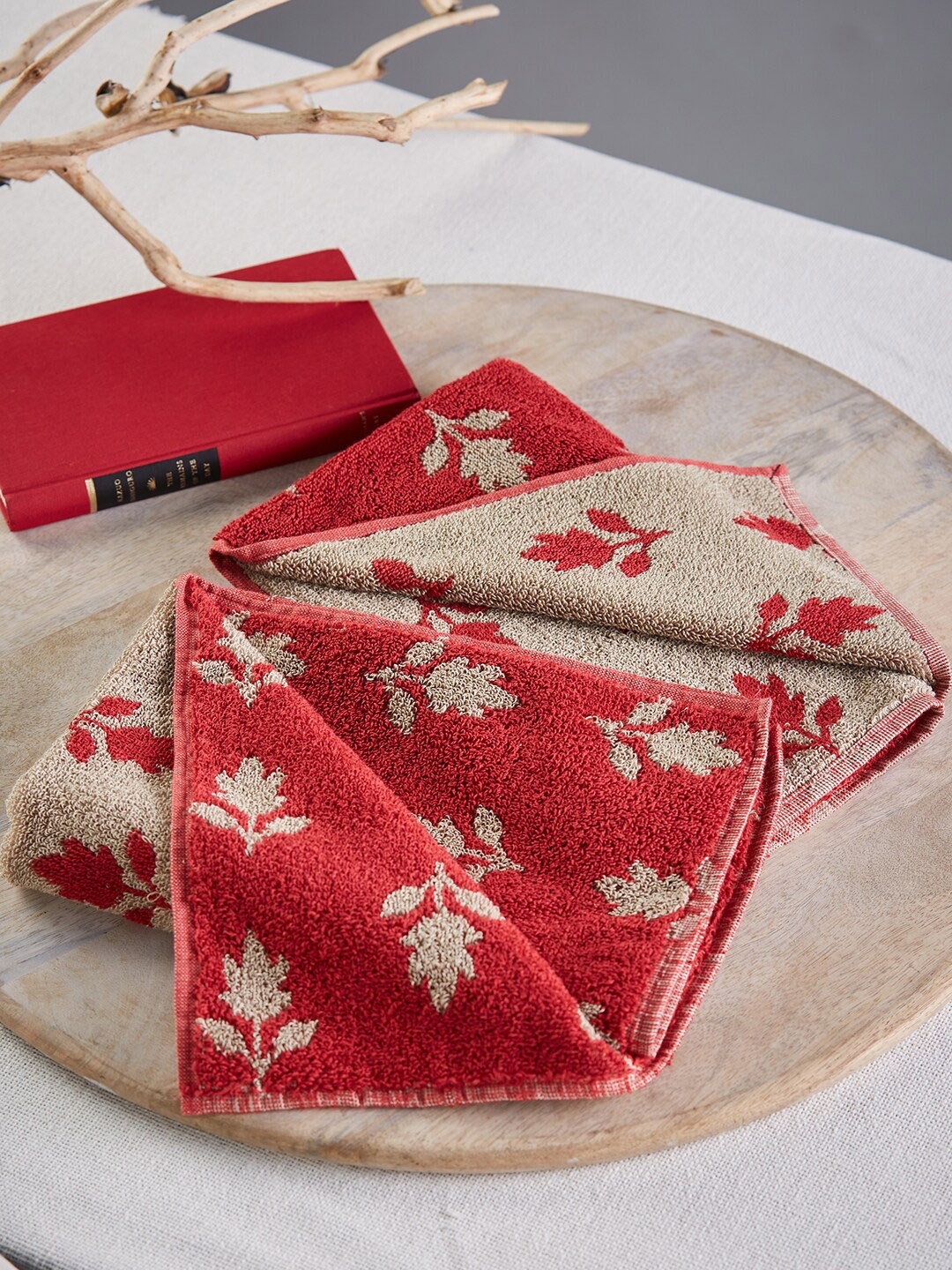

Fabindia Red & Beige Ethnic Motifs Smriti Cotton Woven Hand Towel