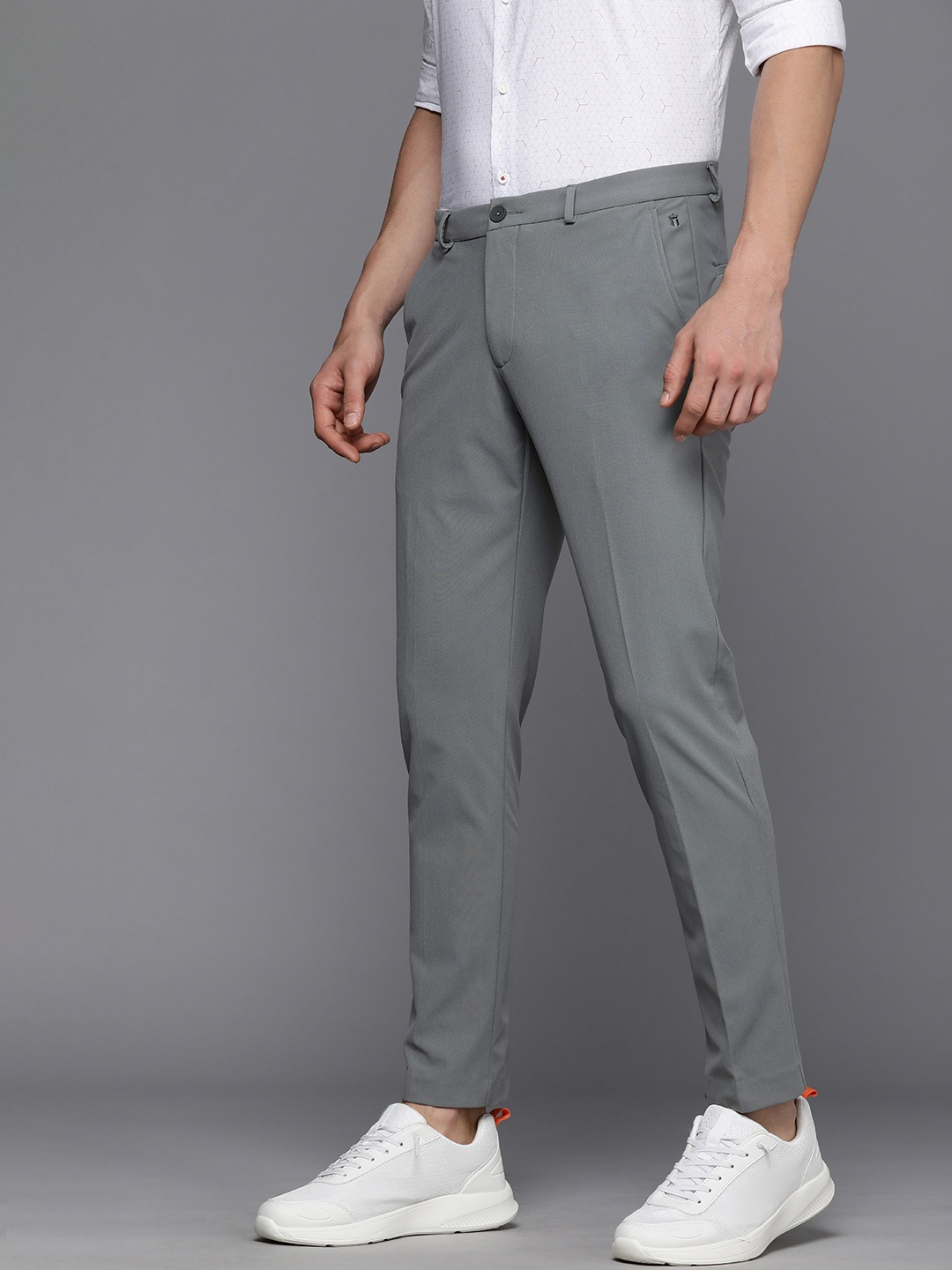 

Louis Philippe Ath Work Men Grey Comfort Tapered Fit Low-Rise Trousers