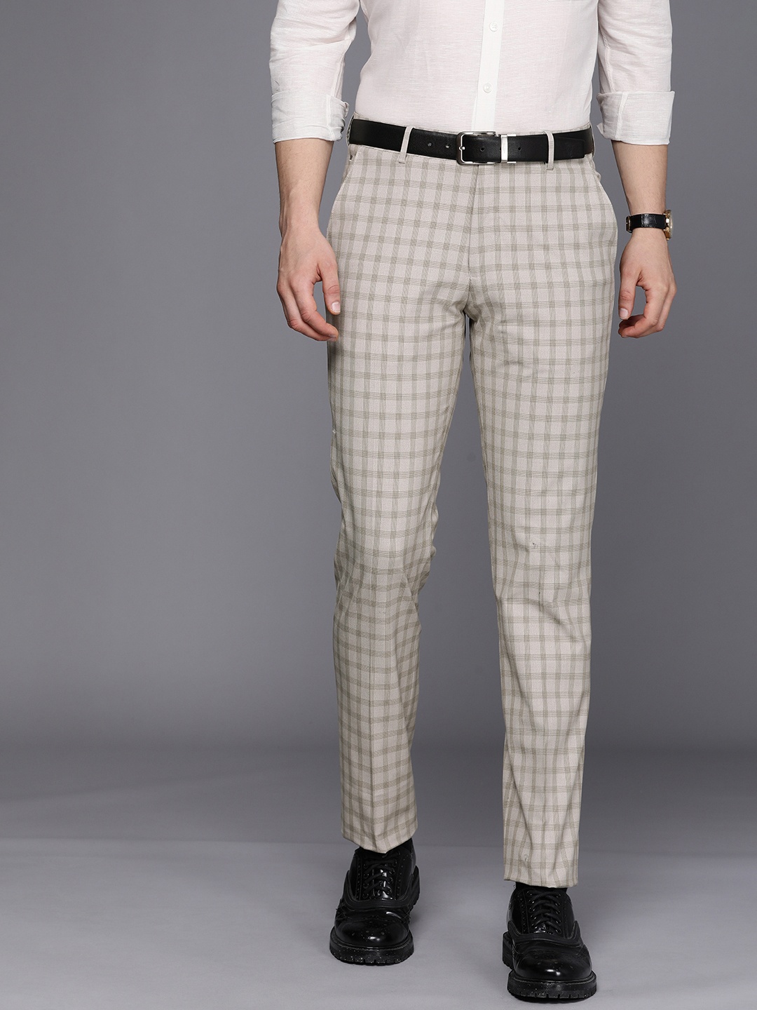 

Louis Philippe Men Beige Checked Slim Fit Trousers