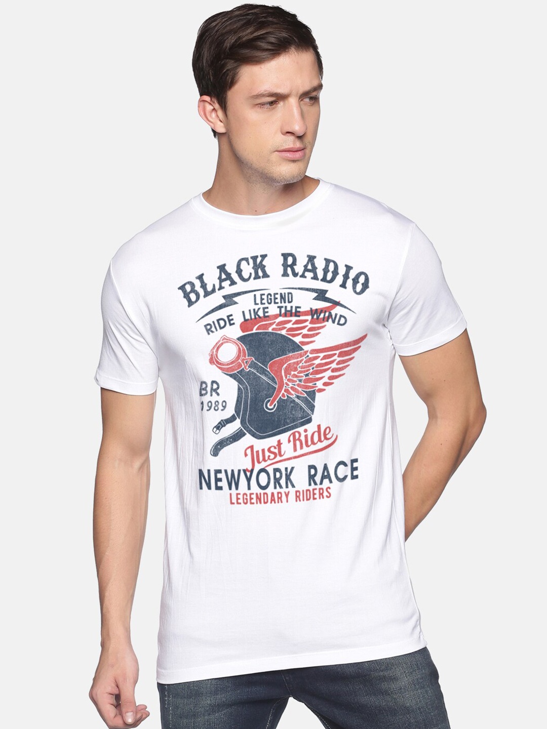

BLACK RADIO Men White Typography Printed Cotton Slim Fit T-shirt