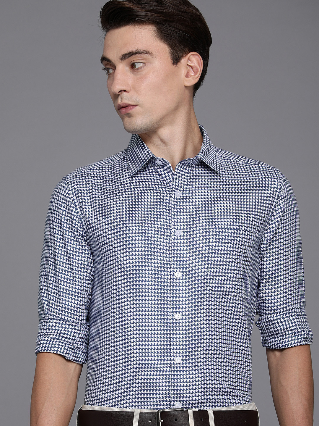 

Louis Philippe Men Navy Blue Slim Fit Abstract Printed Pure Cotton Formal Shirt