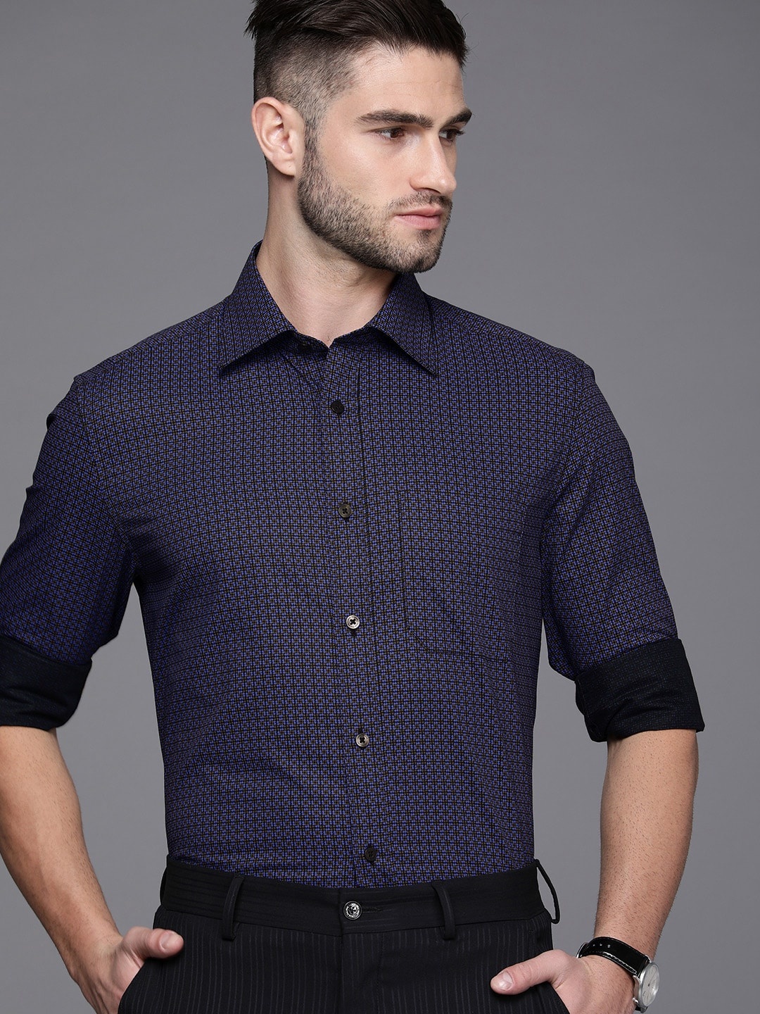 

Louis Philippe Men Black & Blue Classic Fit Printed Pure Cotton Formal Shirt