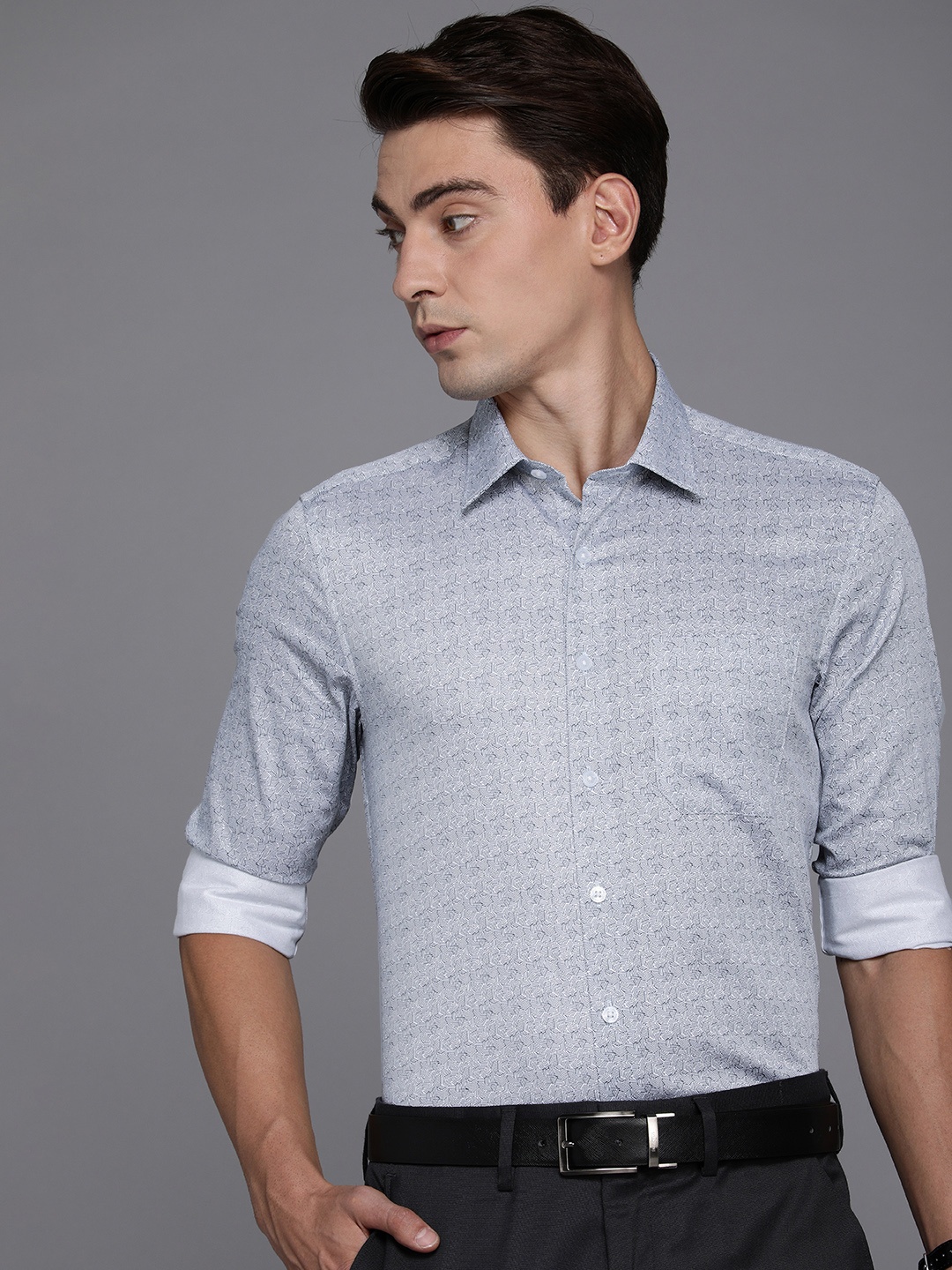

Louis Philippe Men Navy Blue & White Pure Cotton Slim Fit Printed Formal Shirt