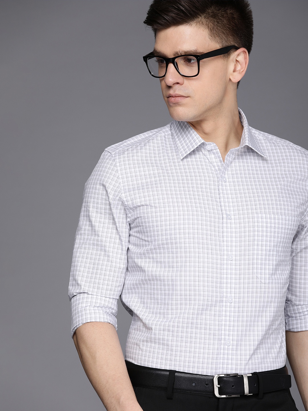 

Louis Philippe Men Grey & White Slim Fit Checked Formal Shirt