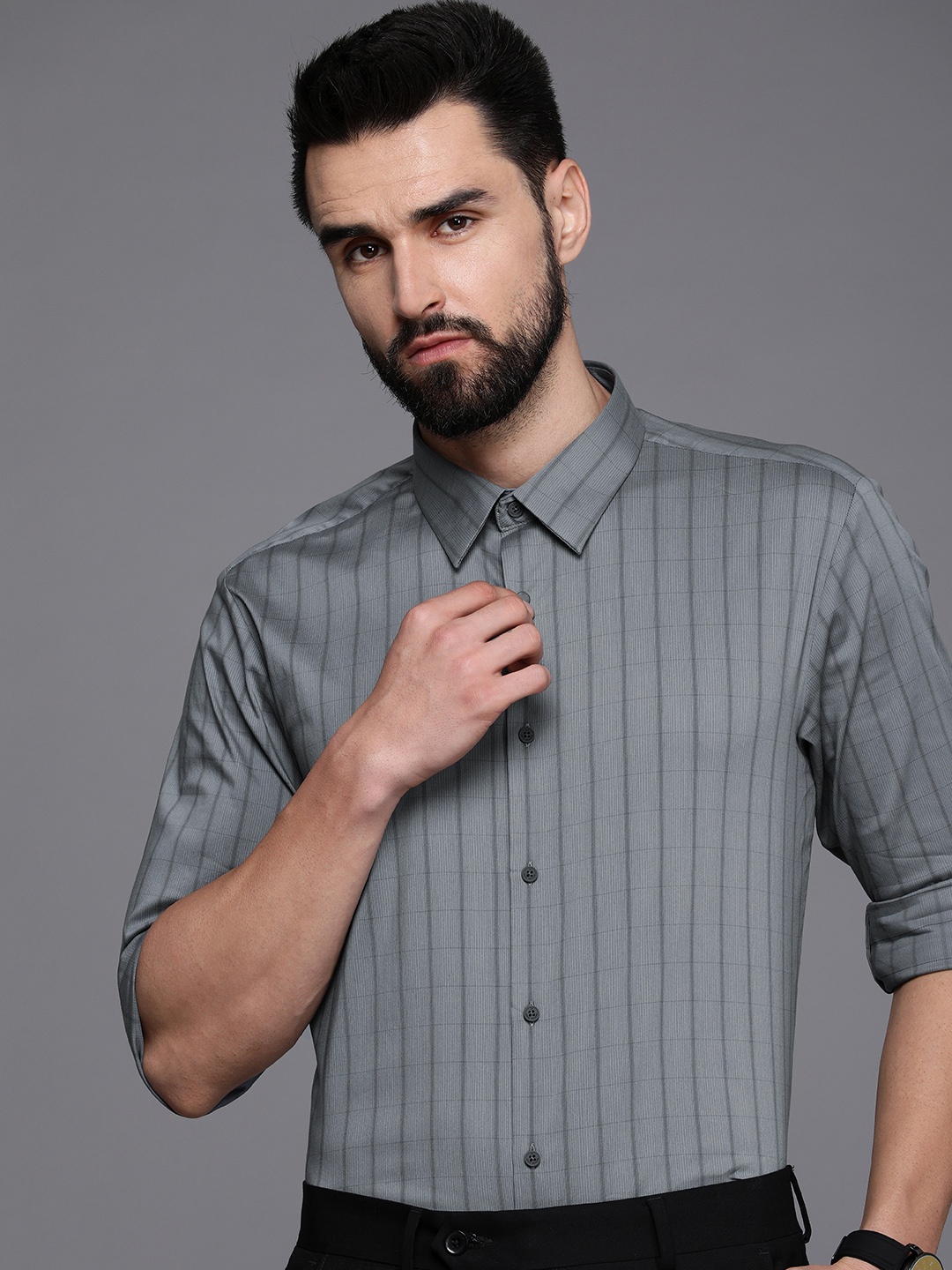 

Louis Philippe Ath Work Men Grey Super Slim Fit Checked Semiformal Shirt