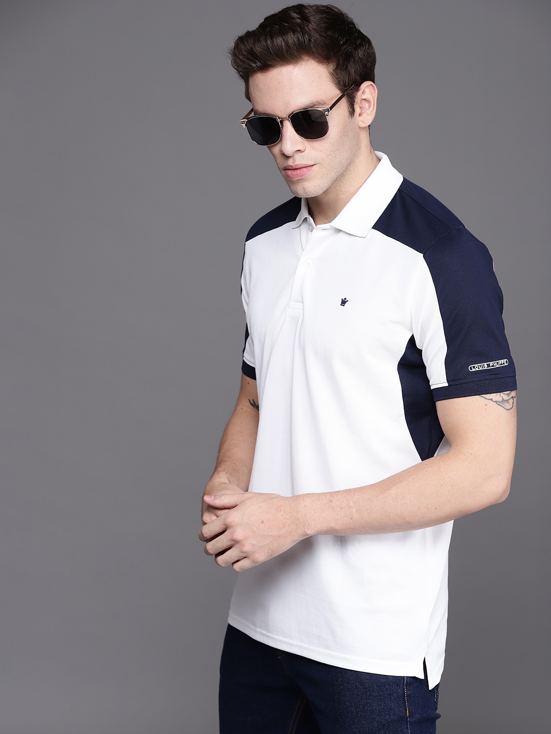 

Louis Philippe Men White & Navy Blue Colourblocked Polo Collar T-shirt
