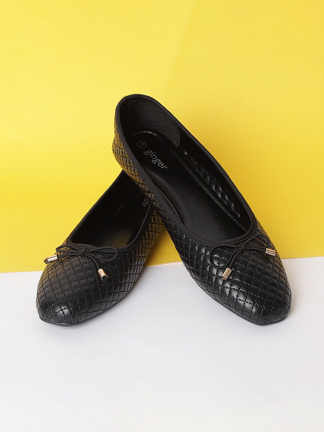 

Ginger by Lifestyle Women Black Quilted Ballerinas With Bow