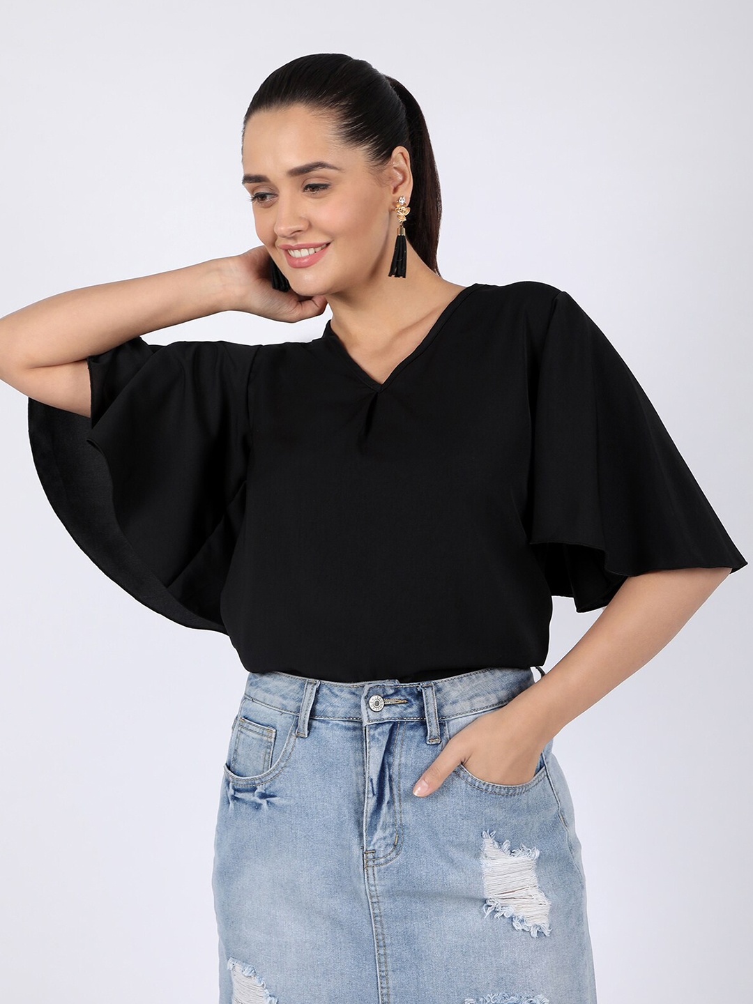 

CHIMPAAANZEE Black V Neck Flared Sleeve Top