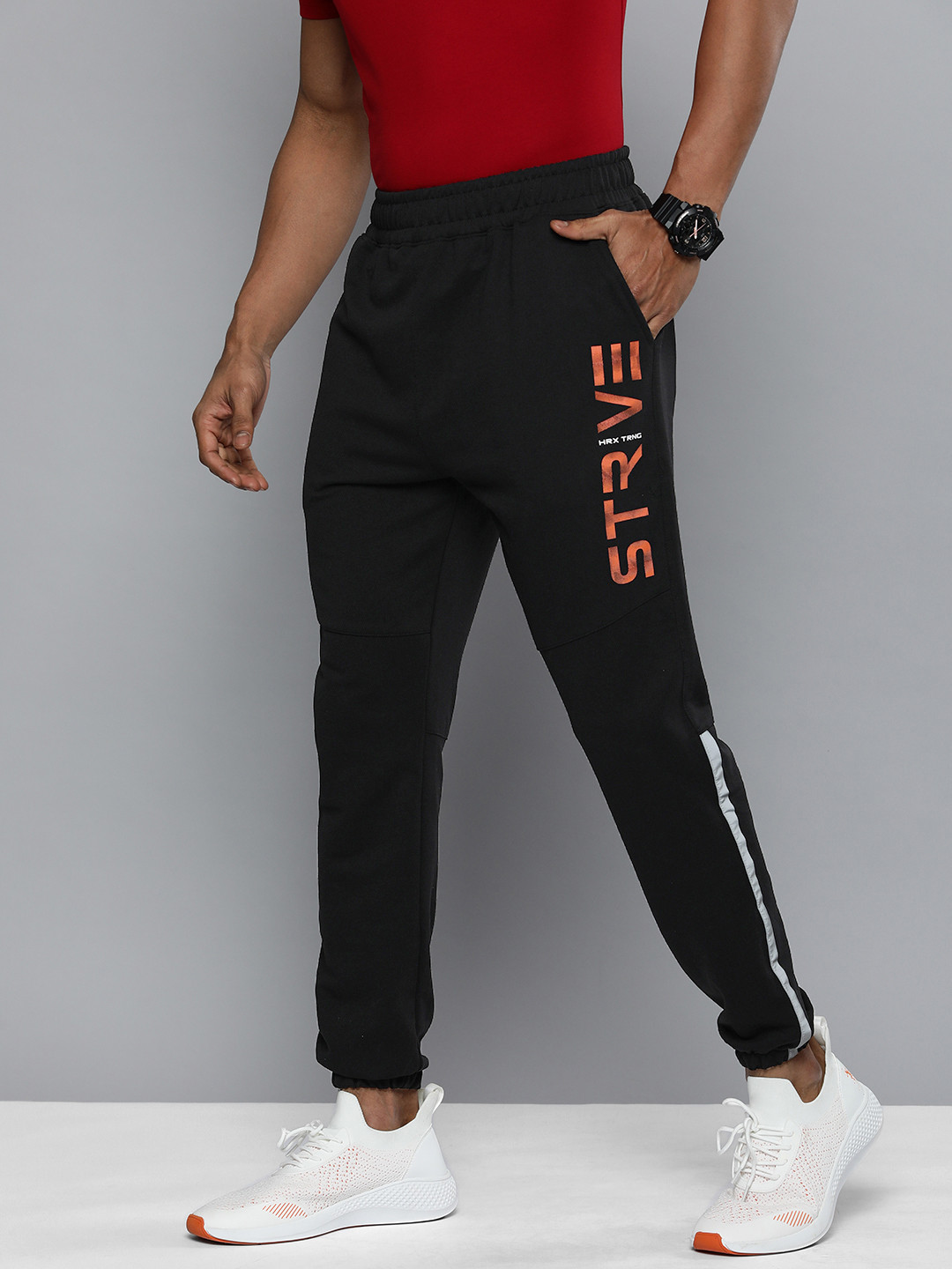 

HRX By Hrithik Roshan Training Men Bio-Wash Typography Track Pants, Black