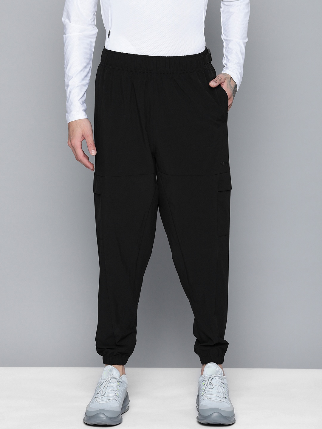

HRX By Hrithik Roshan EDGE Men Black Brand Carrier Joggers