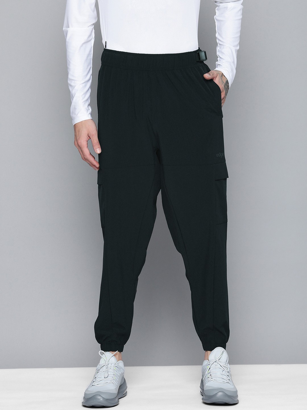 

HRX by Hrithik Roshan EDGE Men Anthracite Brand Carrier Track Pants, Black