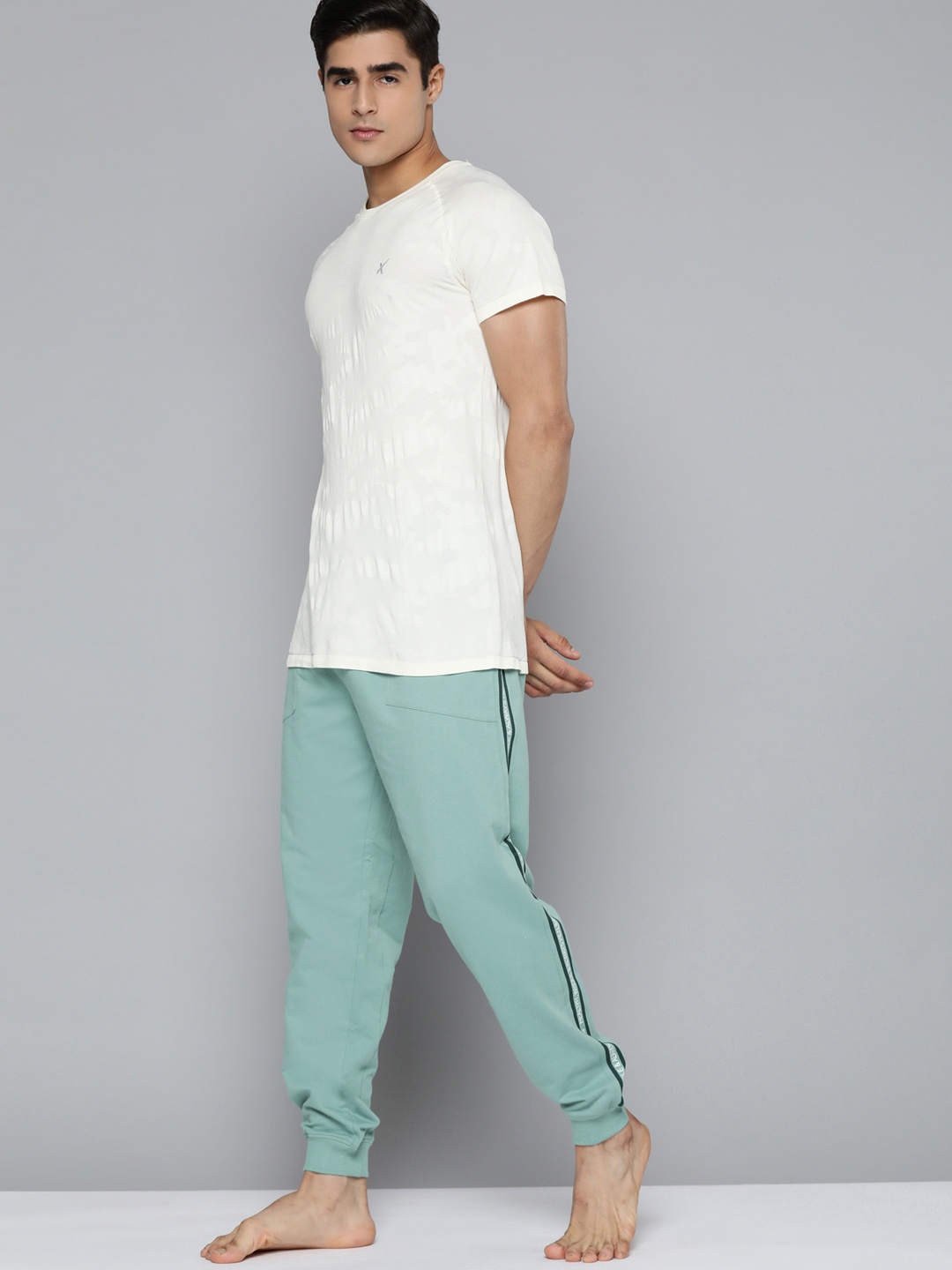 

HRX by Hrithik Roshan Men Sea Green Pure Cotton Solid Joggers