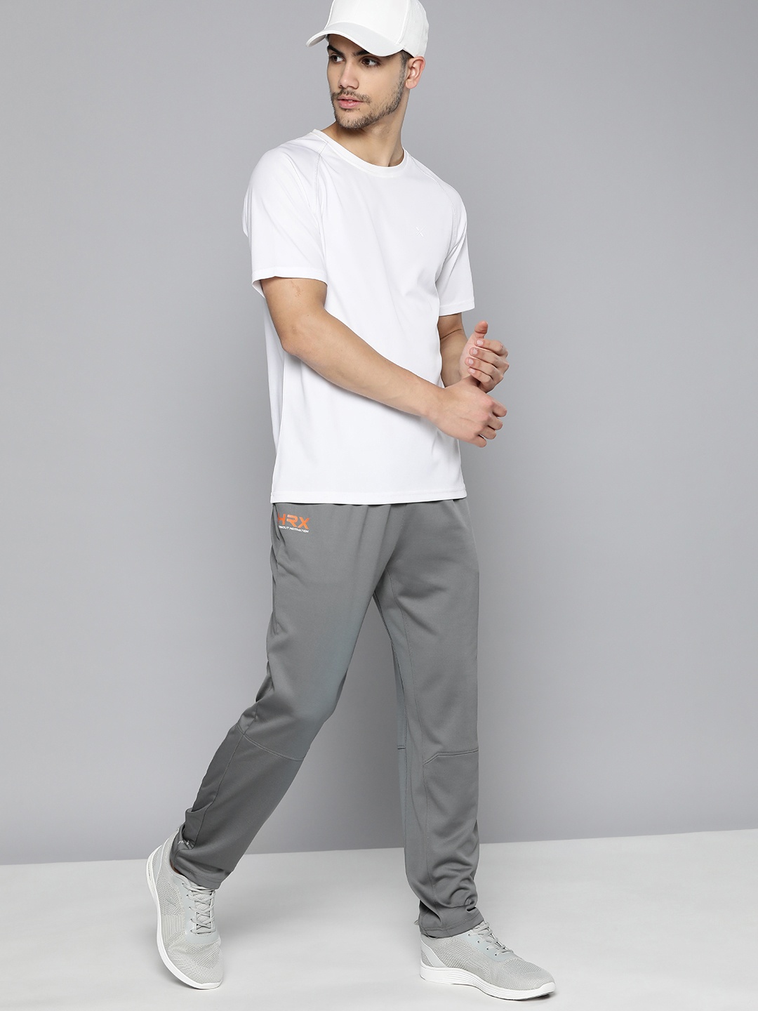 

HRX By Hrithik Roshan Training Men PEWTER Rapid-Dry Solid Track Pants, Charcoal