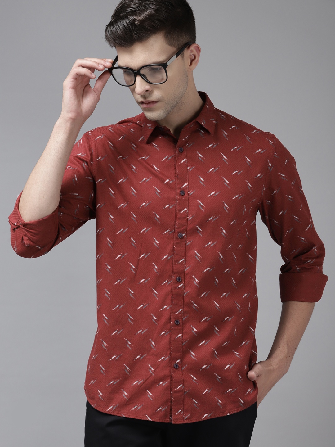 

Blackberrys Men Maroon Pure Cotton India Slim Fit Printed Casual Shirt