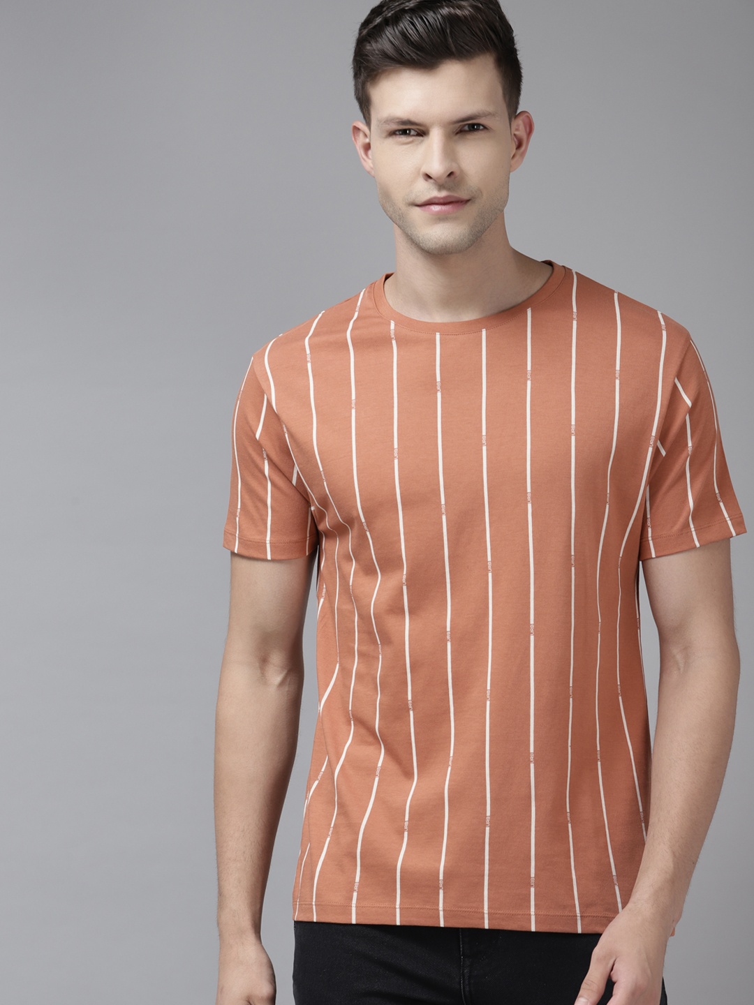 

Blackberrys Men Peach-Coloured & White Striped Pure Cotton Slim Fit T-shirt