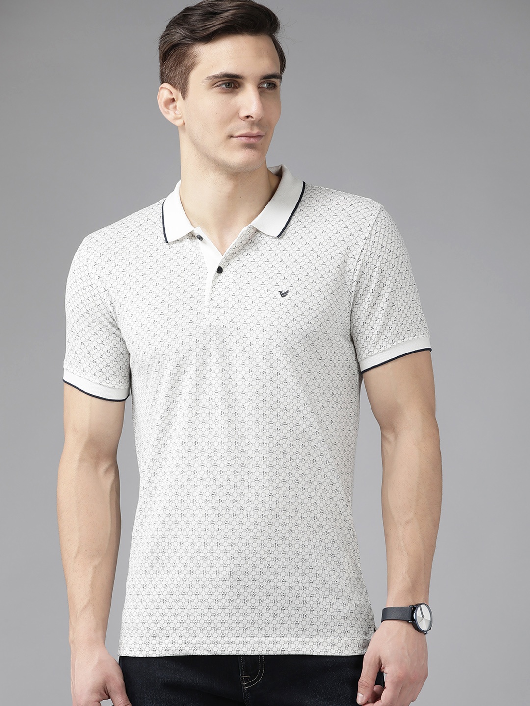 

Blackberrys Men Off White & Black Printed Polo Collar T-shirt