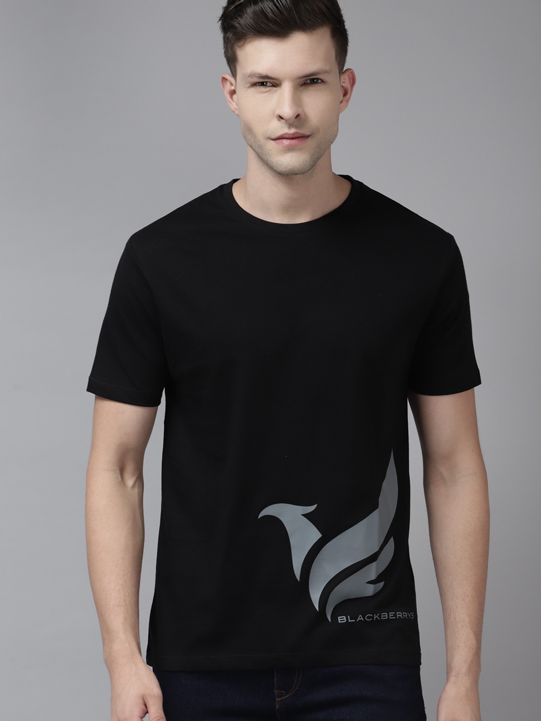 

Blackberrys Men Black & Grey Brand Logo Printed Pure Cotton Slim Fit T-shirt