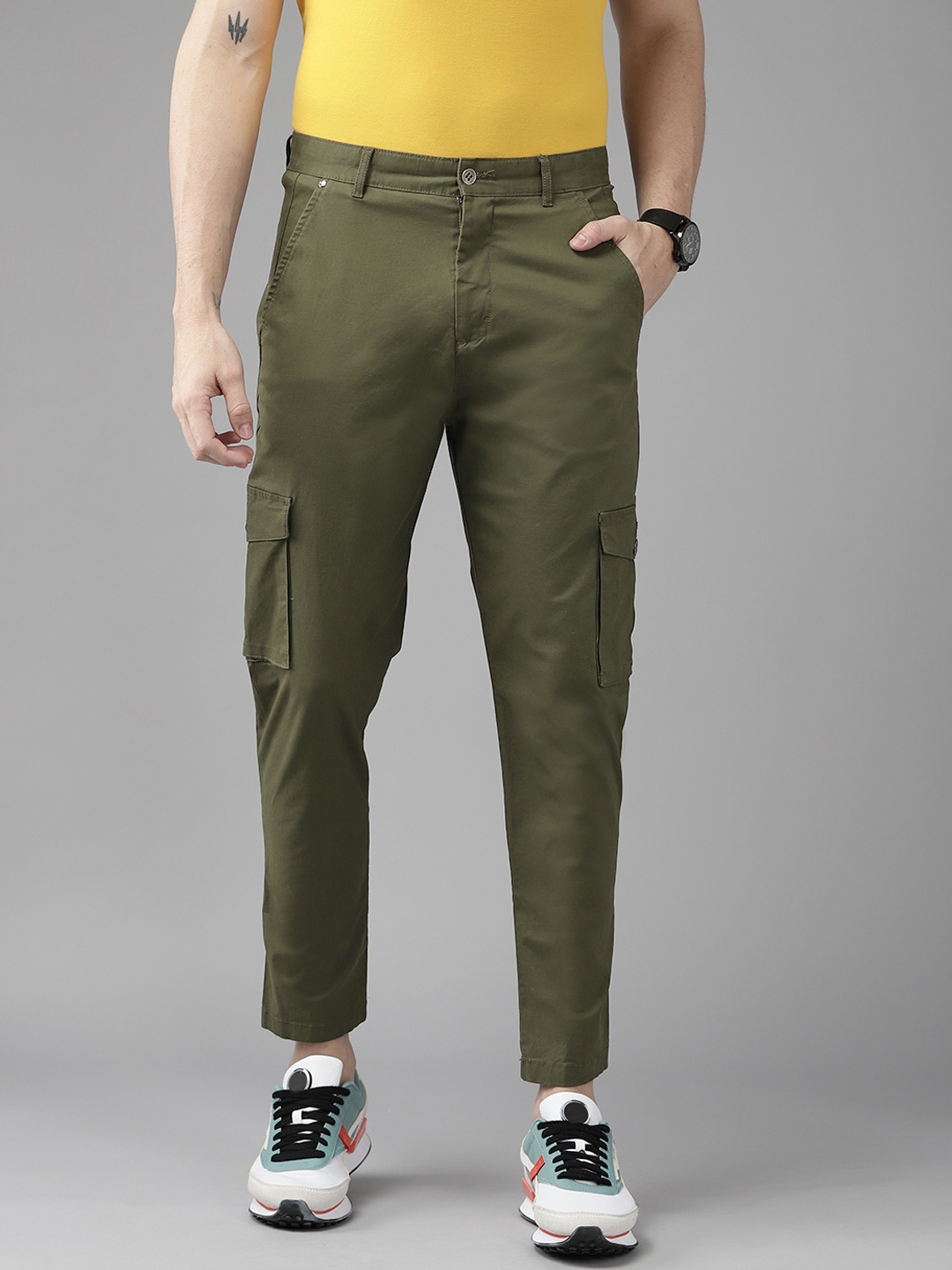 

Blackberrys Men Olive Green Nadal Slim Fit Cargos Trousers