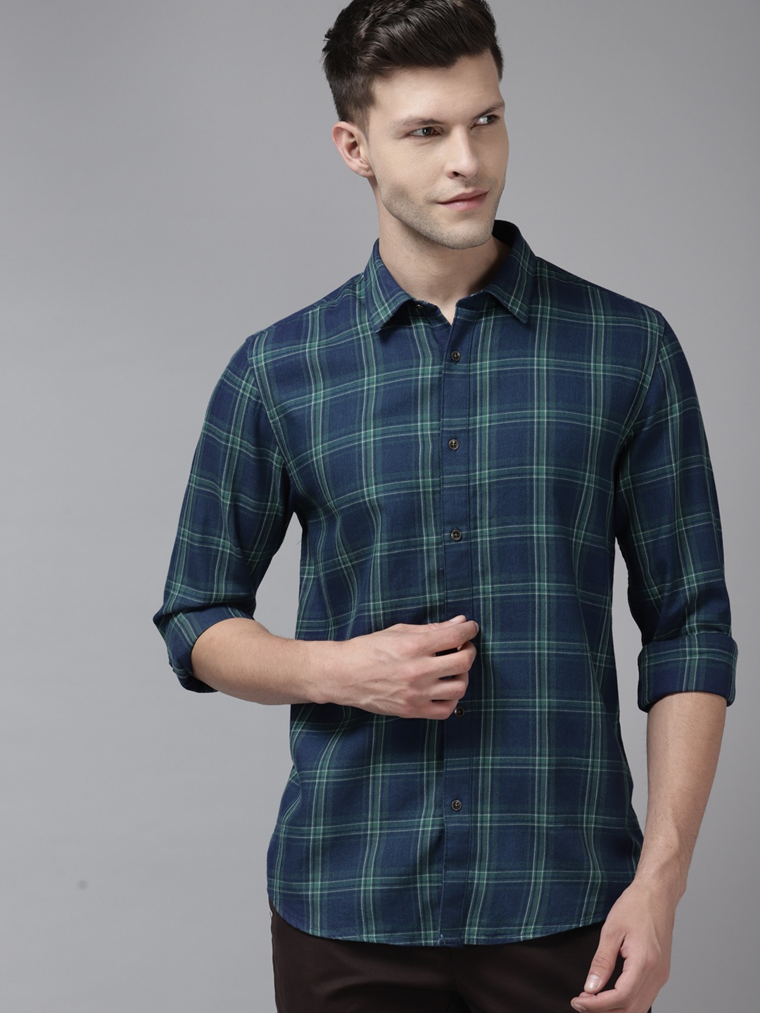 

Blackberrys Men Navy Blue & Green Pure Cotton Slim Fit Tartan Checks Casual Shirt