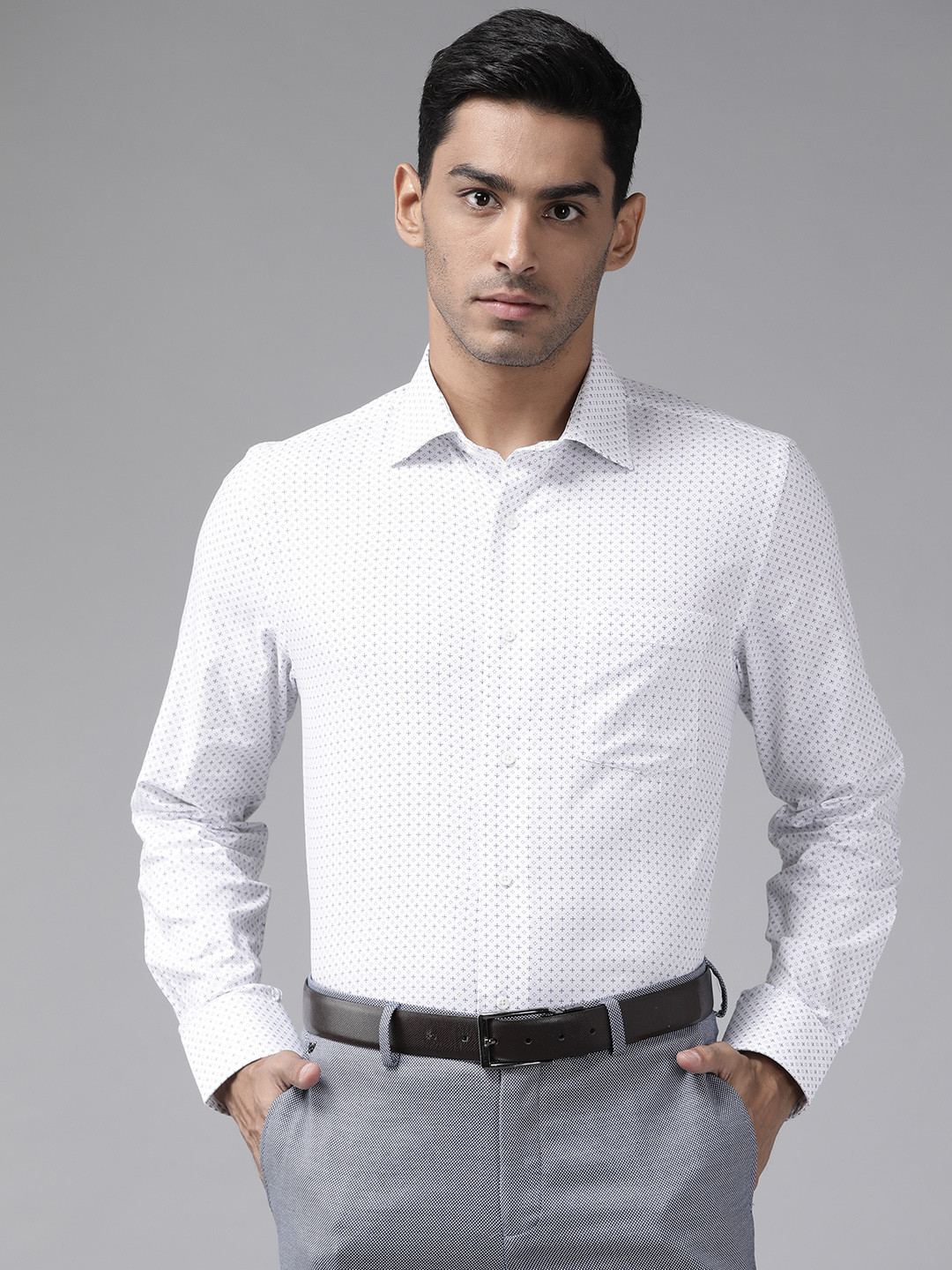 

Blackberrys Men White & Navy Blue India Slim Fit Printed Pure Cotton Formal Shirt