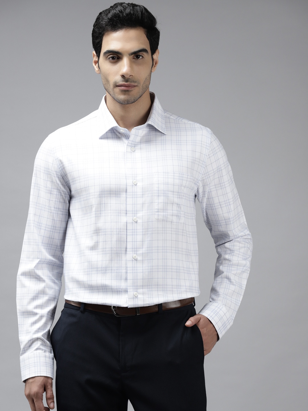 

Blackberrys Men White & Blue Pure Cotton Slim Fit Checked Formal Shirt