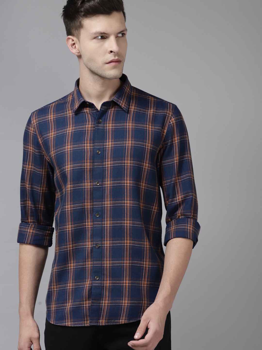 

Blackberrys Men Navy Blue Pure Cotton Slim Fit Tartan Checks Casual Shirt