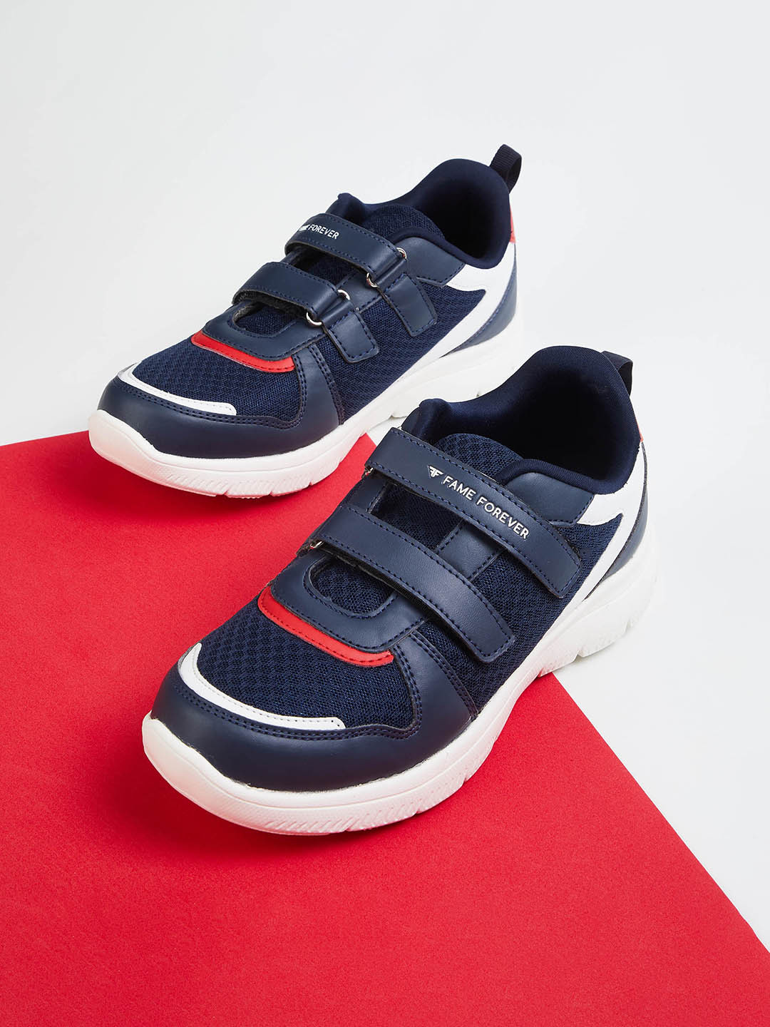 

Fame Forever by Lifestyle Boys Blue Colourblocked Sneakers