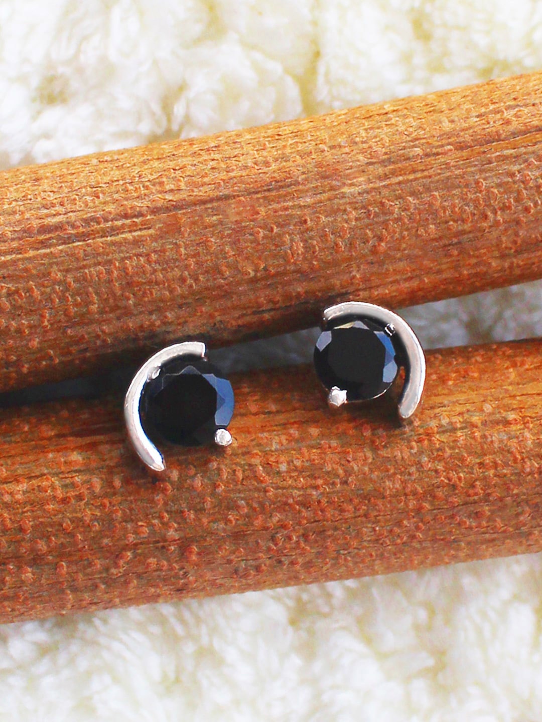 

ERILINE JEWELRY Silver-Toned Contemporary Studs Earrings