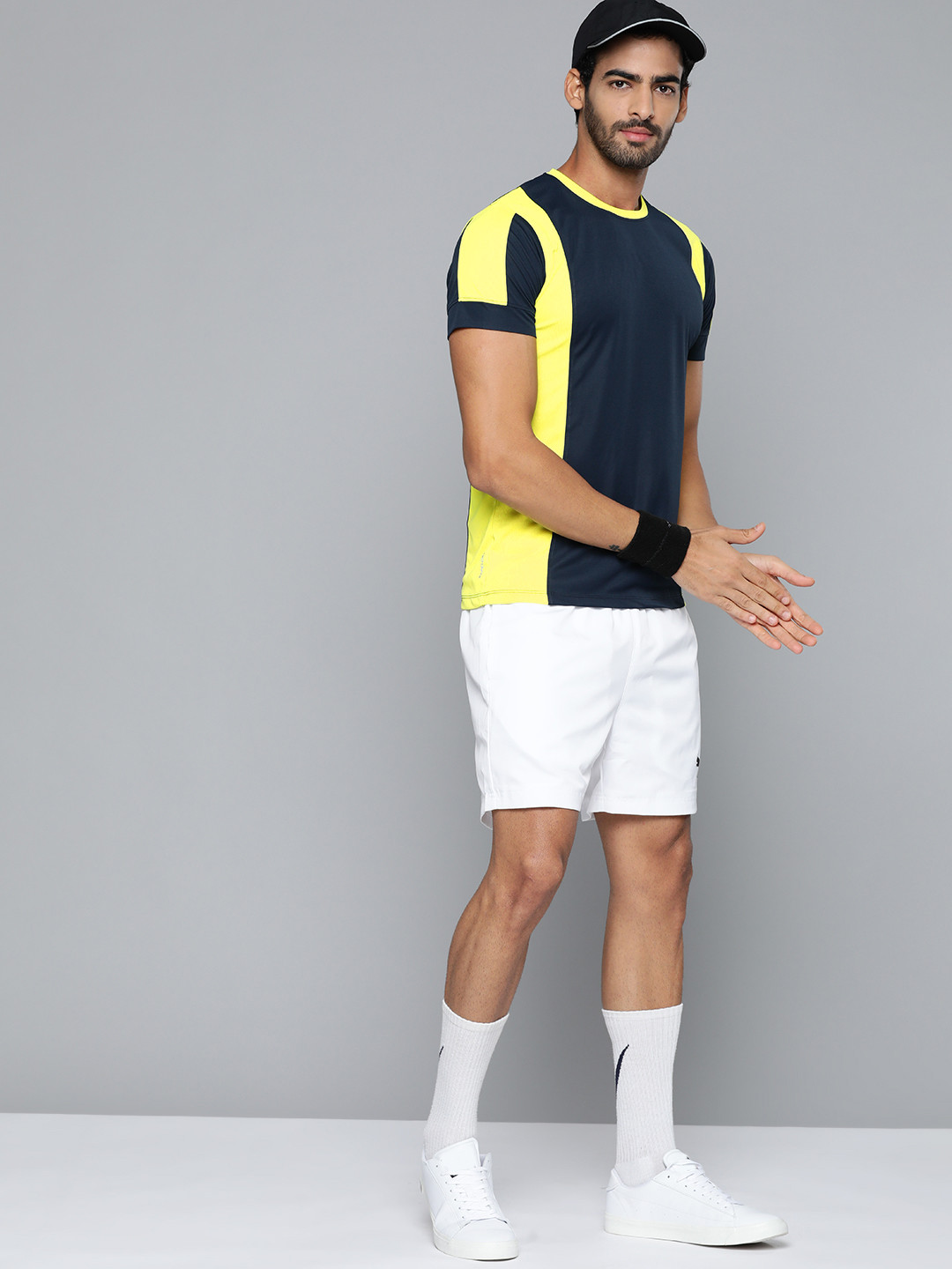 

HRX By Hrithik Roshan Racketsport Men Moonlit Ocean Rapid-Dry Brand Carrier Tshirts, Navy blue