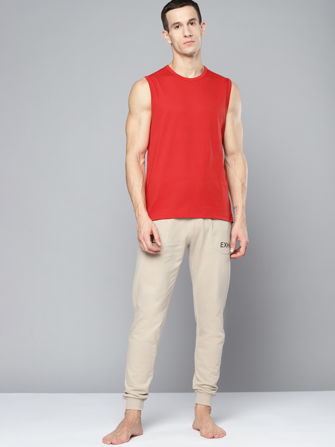 

HRX By Hrithik Roshan Yoga Men Tandoori Spice Organic Cotton Solid Tshirts, Red