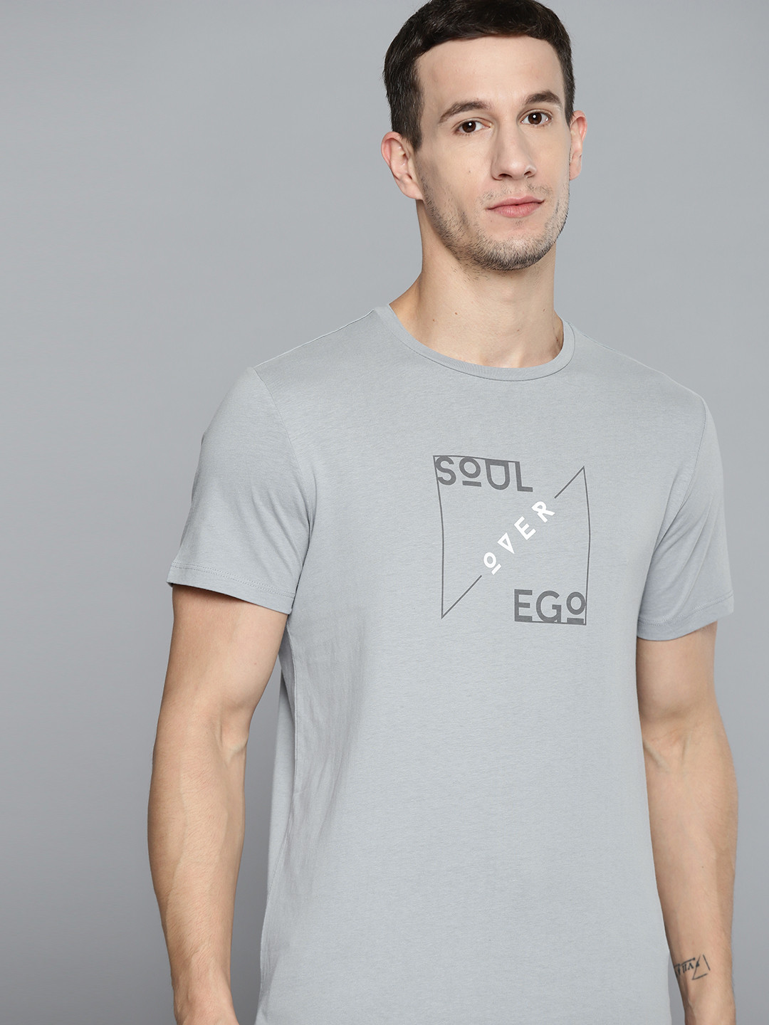 

HRX By Hrithik Roshan Yoga Men ULTIMATE GREY Organic Cotton solid Sustainable Tshirts