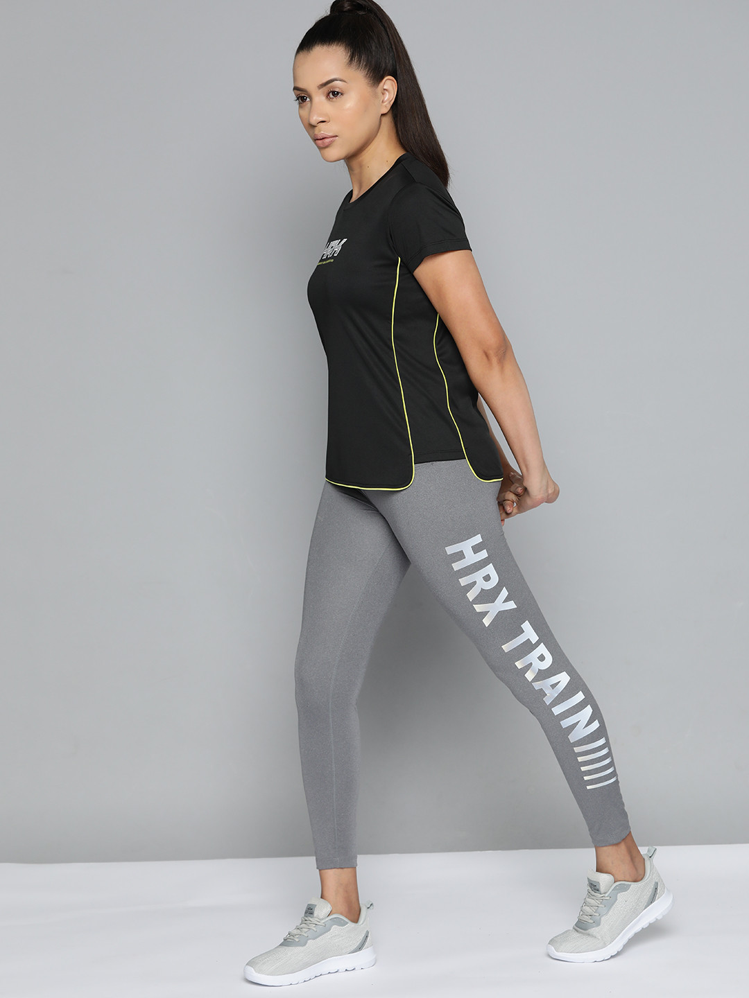 

HRX by Hrithik Roshan Brand Logo Printed Training T-shirt, Black