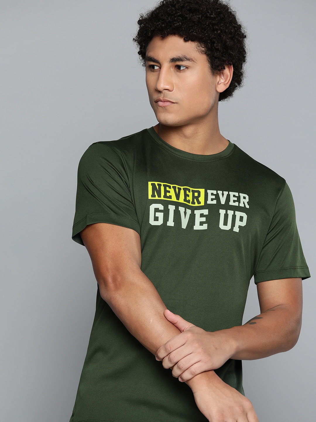 

HRX By Hrithik Roshan Training Men Kombu Green Rapid-Dry Printed T-shirt, Olive