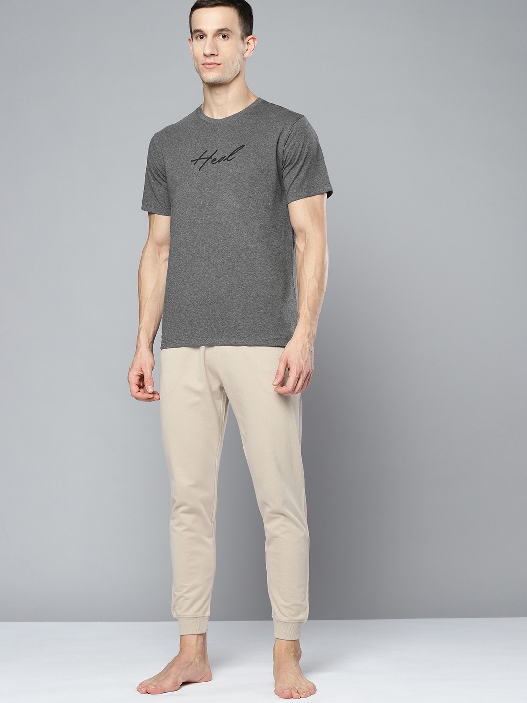 

HRX By Hrithik Roshan Yoga Men Anthra Mel Organic Cotton Typography Tshirts, Charcoal
