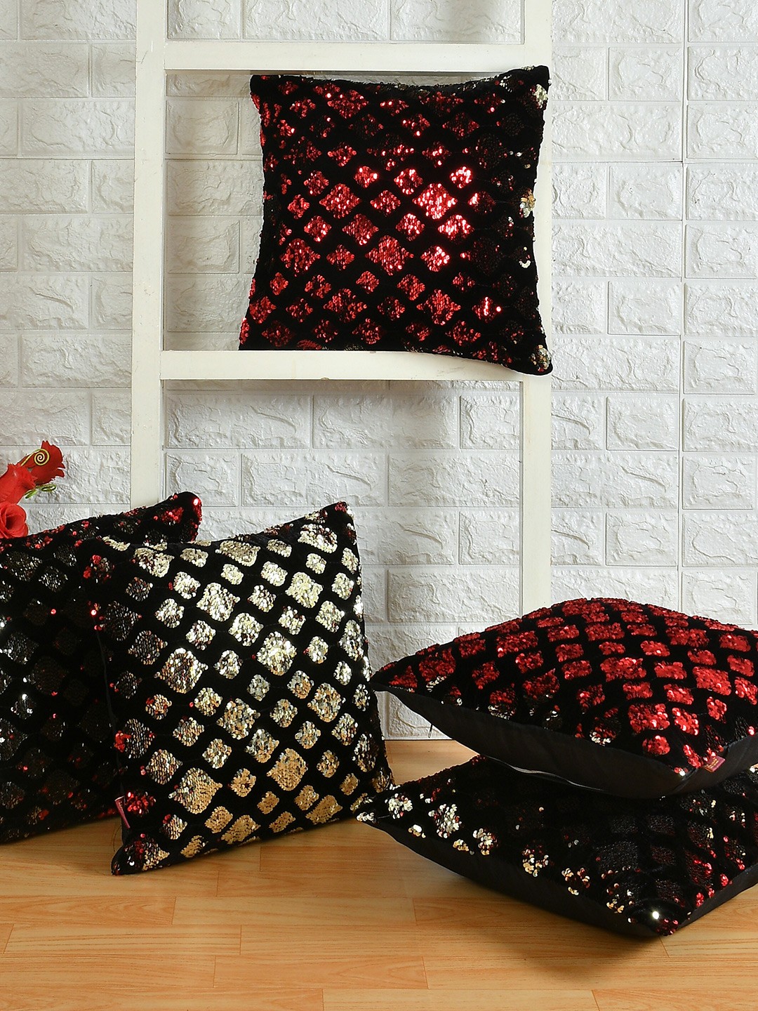 

AEROHAVEN Red & Gold-Toned Set of 5 Quirky Square Cushion Covers