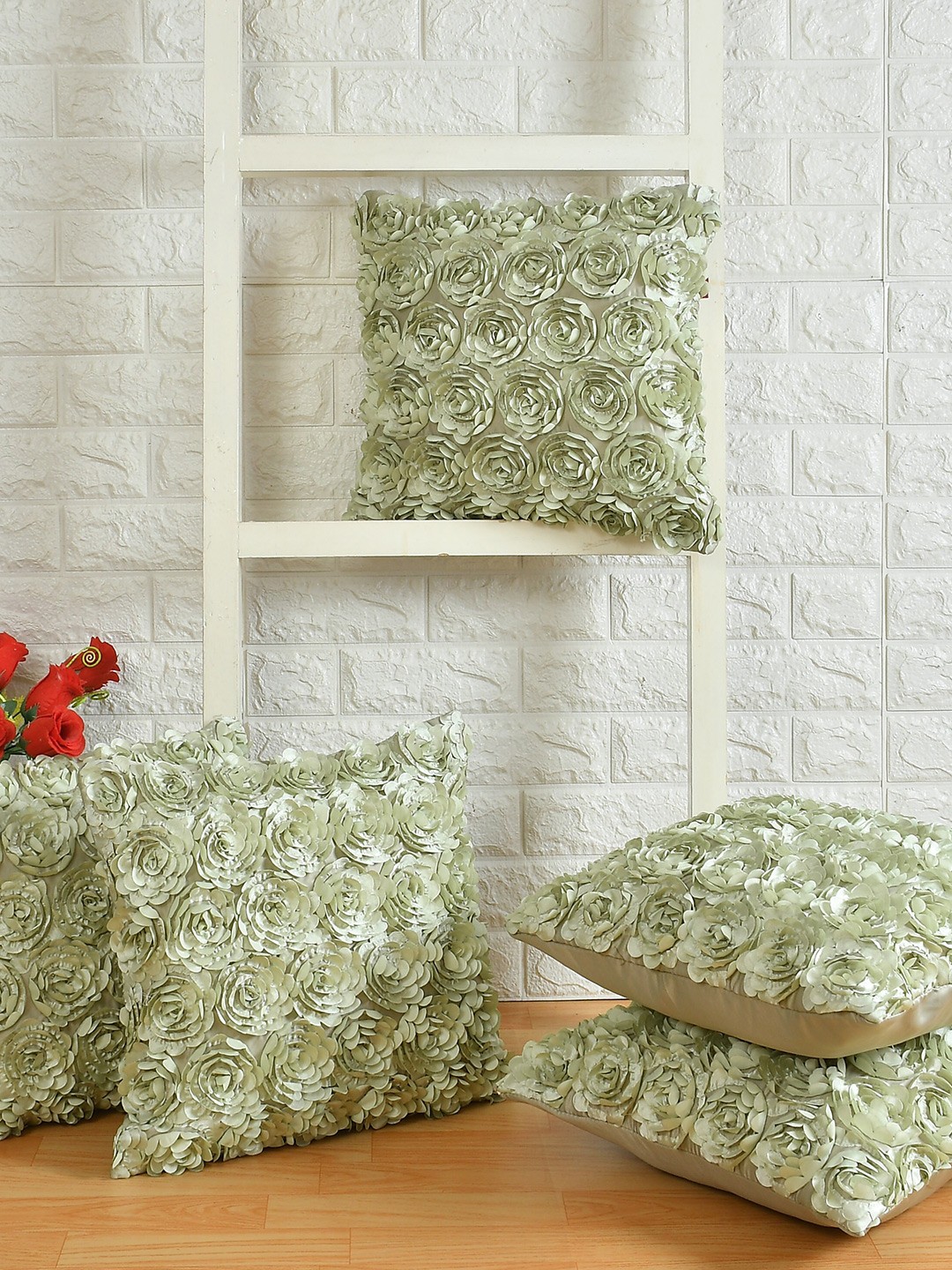 

AEROHAVEN Green Set of 5 Embellished Square Cushion Covers