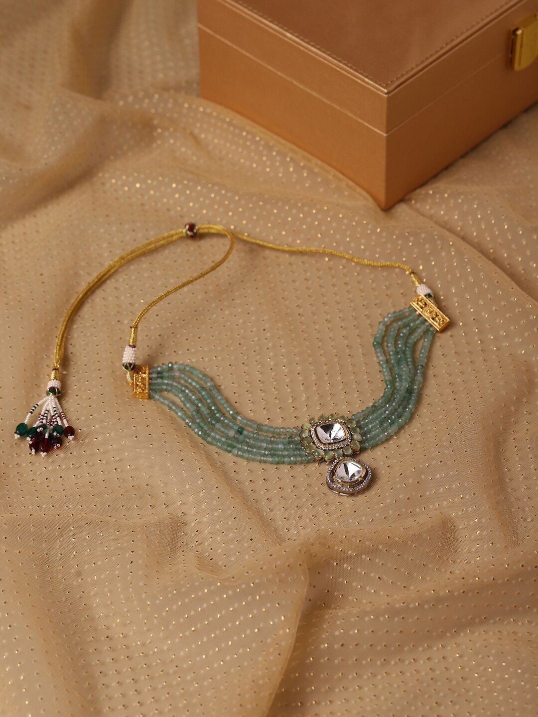 

RITU SINGH Green & White Rhodium-Plated Necklace
