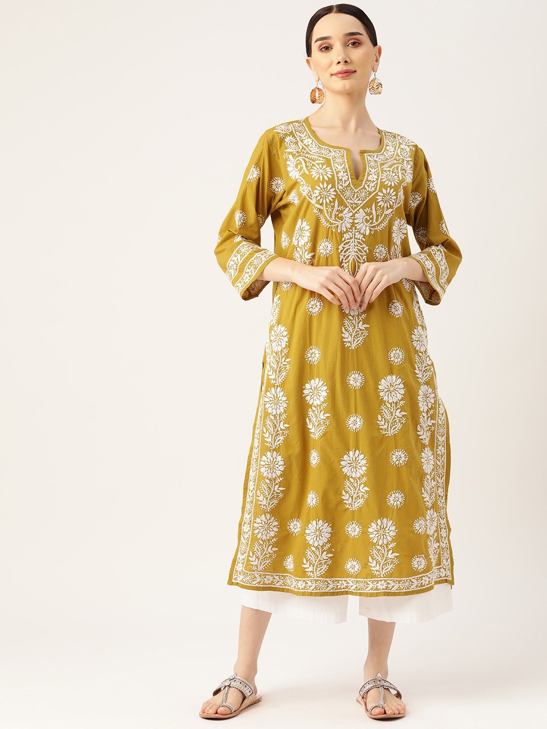 

HOUSE OF KARI Women Yellow & White Floral Chikankari Kurta