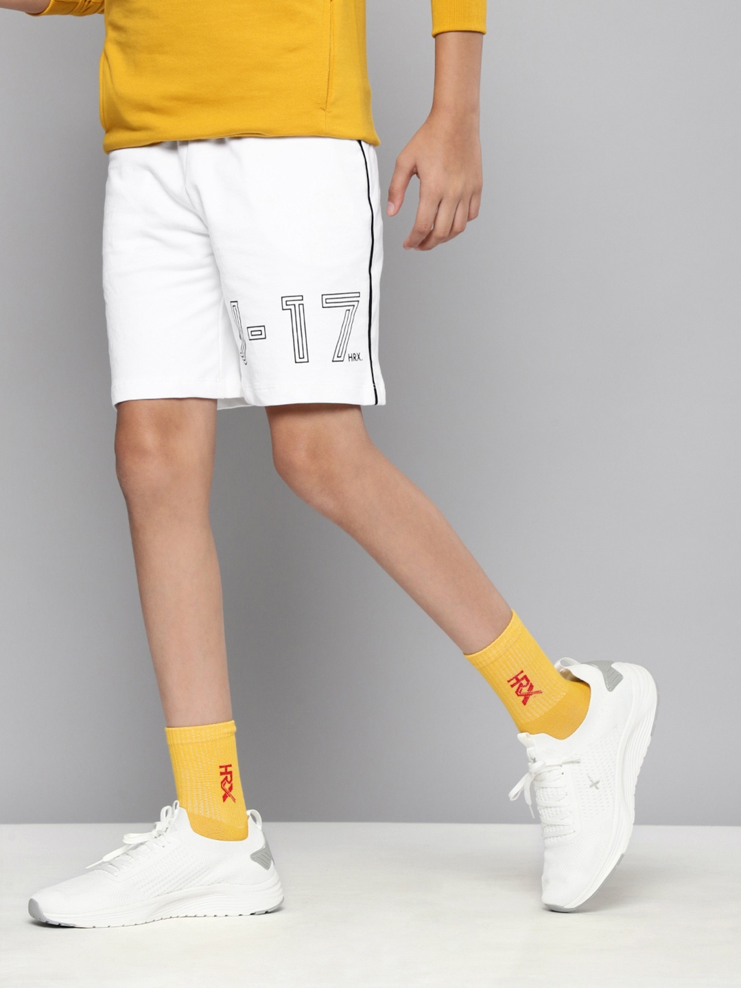 

HRX By Hrithik Roshan Lifestyle Boys Optic White Bio-Wash Solid Sustainable Shorts