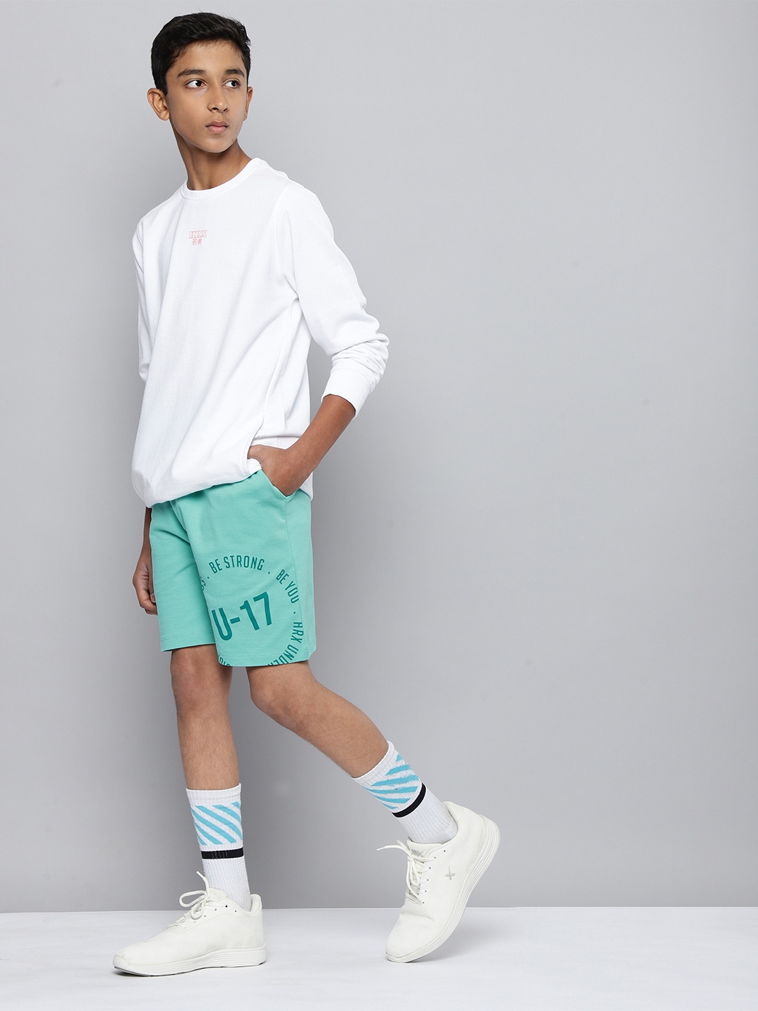 

HRX By Hrithik Roshan Lifestyle Boys Turquise Bio-Wash Brand Carrier Sustainable Shorts, Turquoise blue