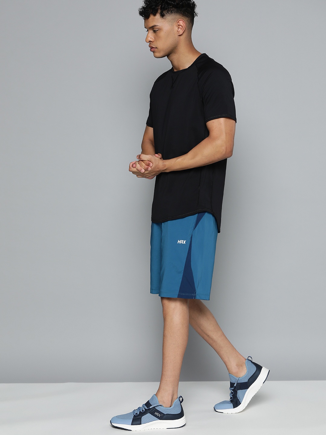 

HRX By Hrithik Roshan Training Men Rapid-Dry Solid Shorts, Blue