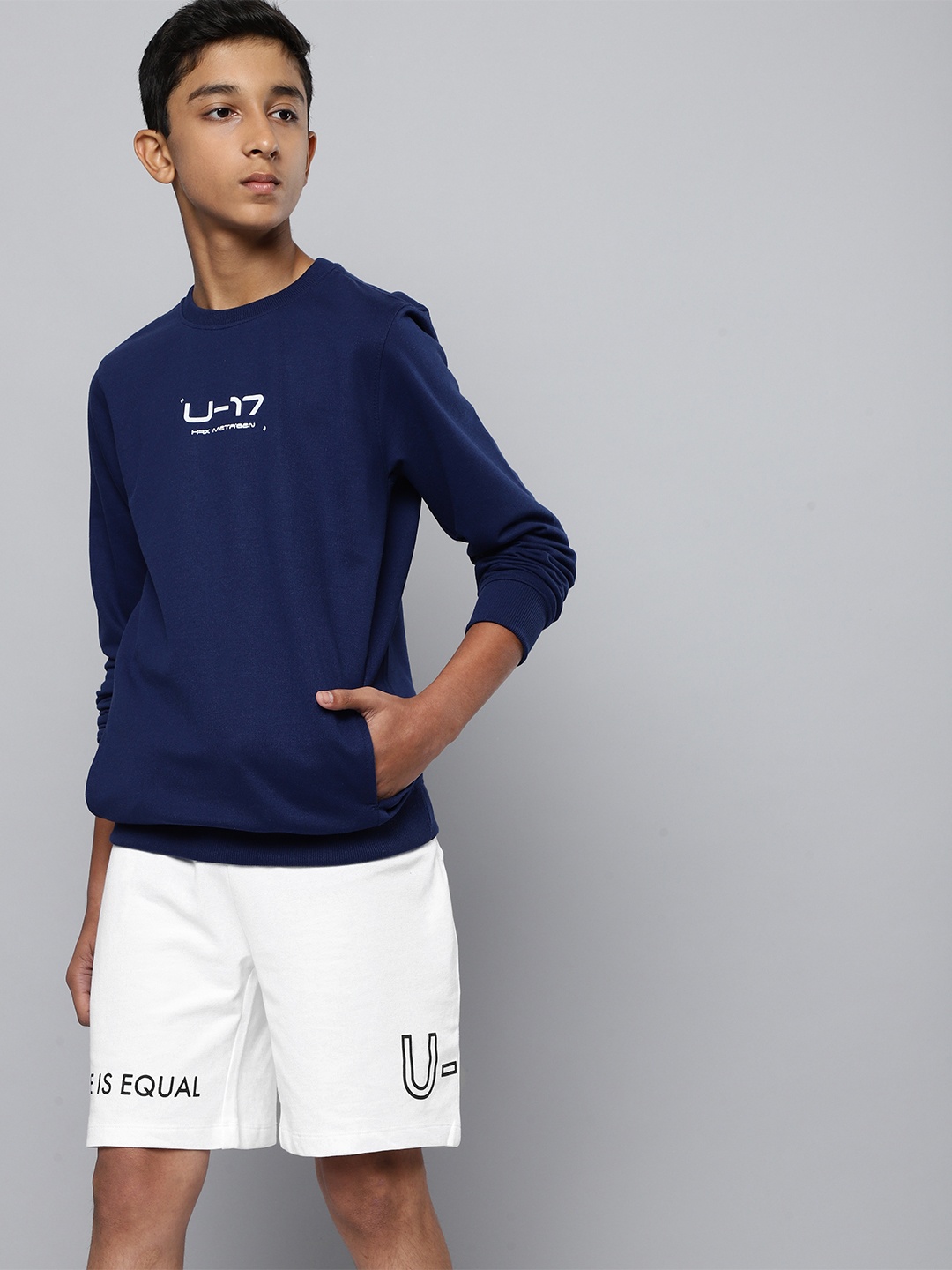 

HRX By Hrithik Roshan Boys Lifestyle Bio-Wash Brand Carrier Sustainable Shorts, White