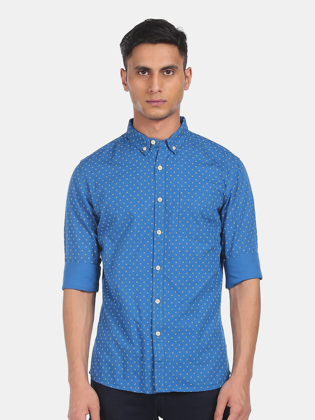 

Aeropostale Men Blue Micro Ditsy Printed Regular Fit 100% Cotton Casual Shirt
