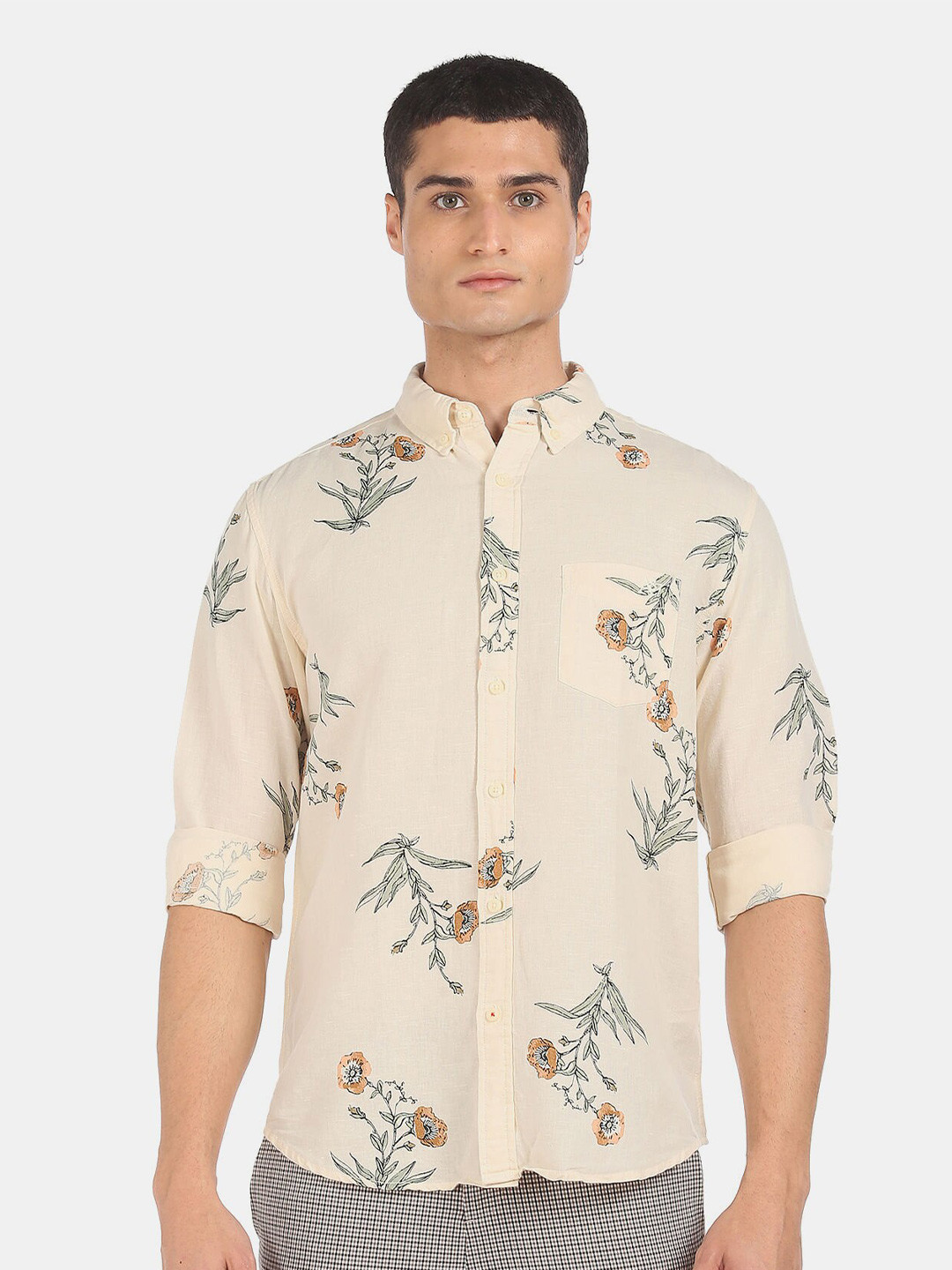 

Aeropostale Men White Printed Regular Fit Casual Shirt