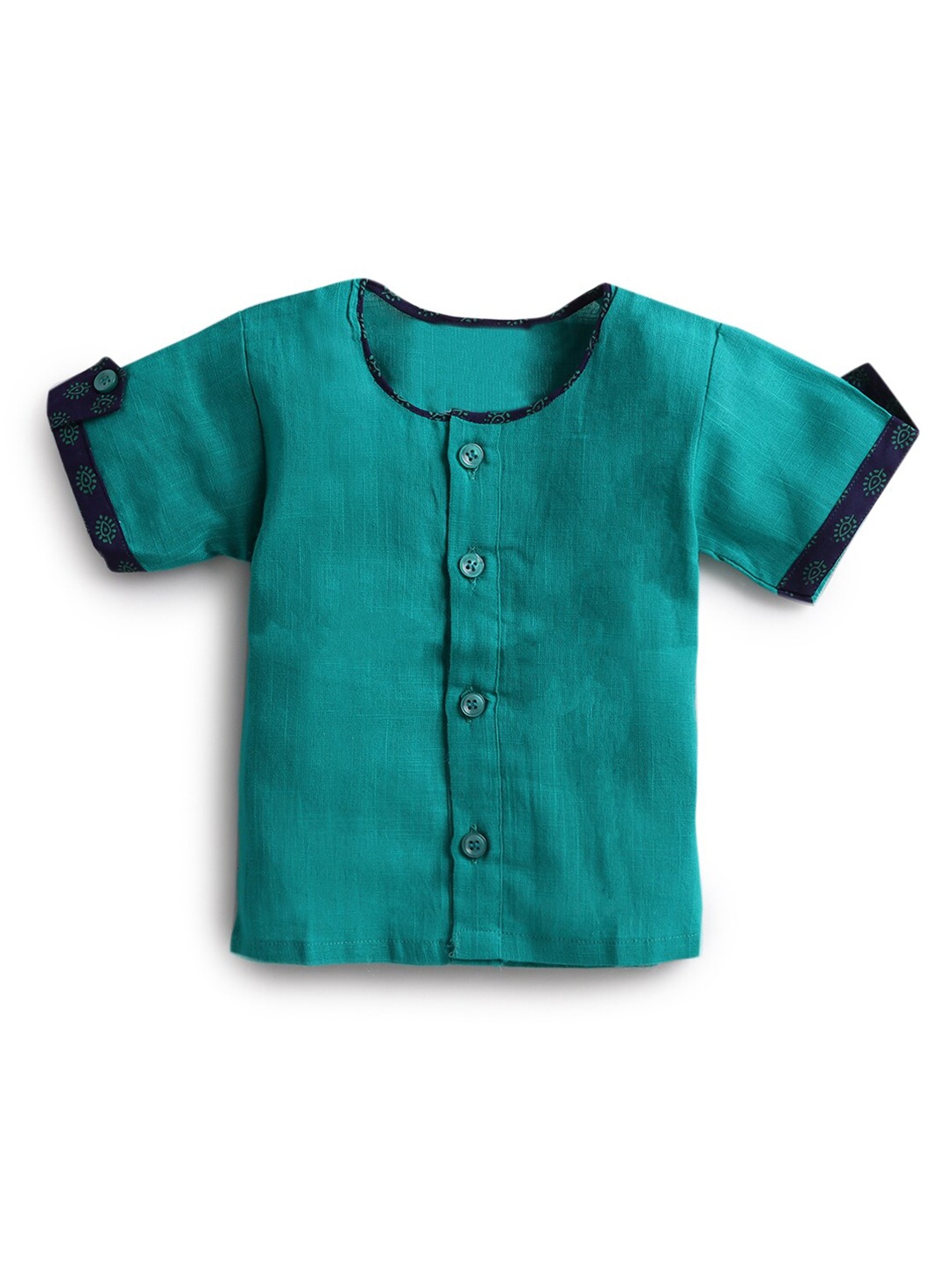 

Hopscotch Boys Green Solid Pure Cotton Casual Shirt
