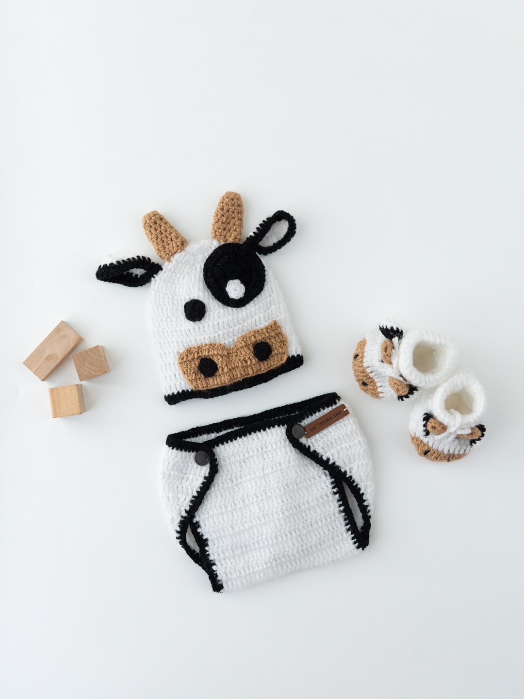 

The Original Knit Kids White & Black Baby Apparel Gift Set