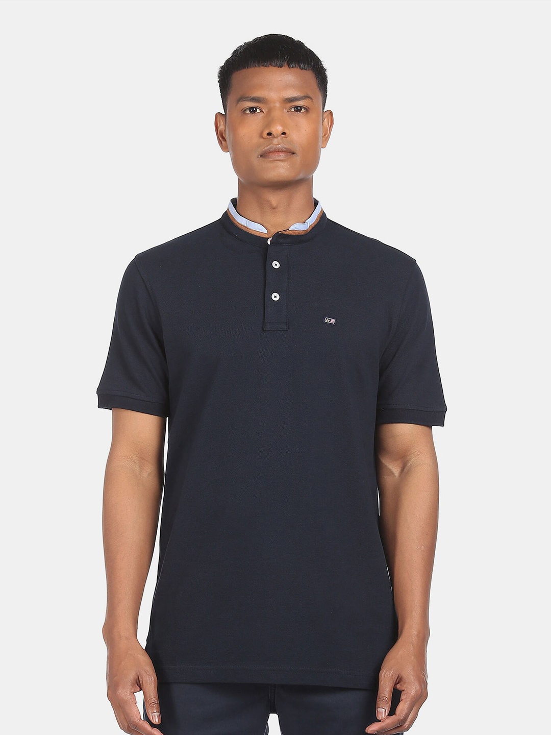 

Arrow Sport Men Blue Henley Neck T-shirt
